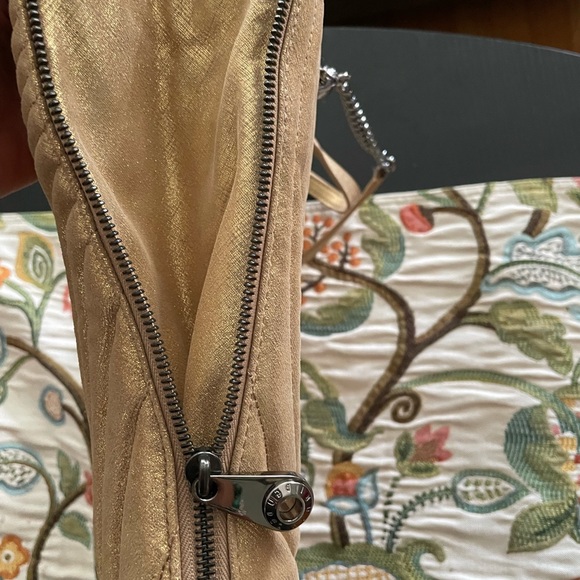 Henri Bendel 712 Gold Chain Link bag - Picture 8 of 10